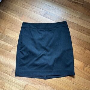 Banana Republic Pencil Skirt, Heather Gray, size 6 petite